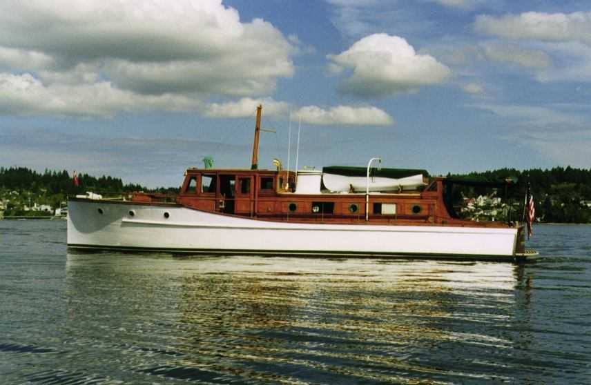 classic yacht info
