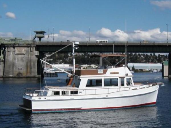 42' Grand Banks (sister vessel)