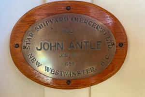 Chelsea II plaque
