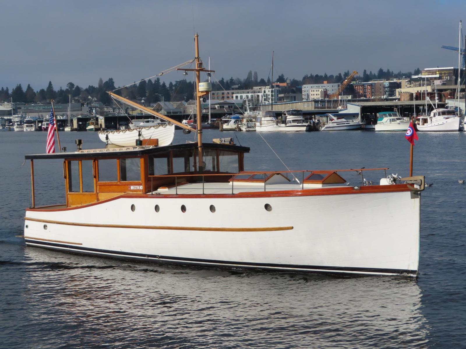 Island Runner | Classic Yacht Register